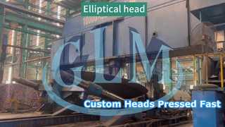 يتم الضغط على الرؤوس البيضاوية باستخدام آلة ضغط الأسطوانة.